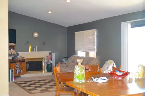 37439 Lilacview Ave, Palmdale, CA 93550 photo 3