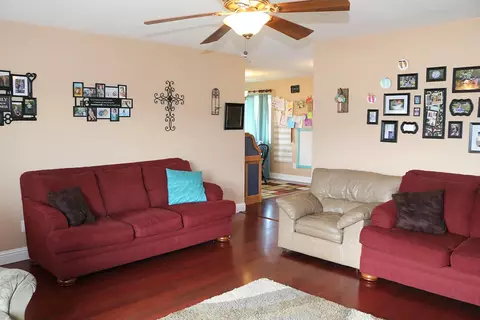 19941 Luana Dr, Tehachapi, CA 93561 photo 9