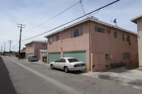 44126 Beech Ave, Lancaster, CA 93534 photo 3