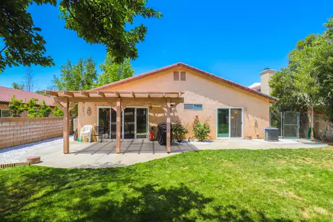 43808 Fallon Dr, Lancaster, CA 93535 photo 23