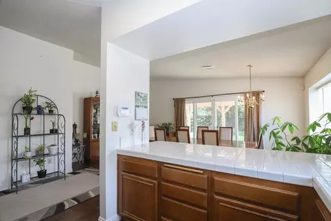 43808 Fallon Dr, Lancaster, CA 93535 photo 9