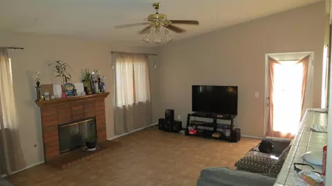 4532 Wrightwood Way, Palmdale, CA 93552 photo 13