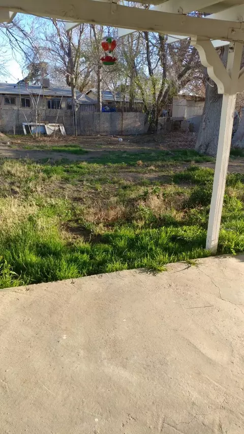 1029 Ave P 5 E, Palmdale, CA 93550 photo 8