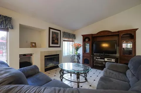 6307 Treehaven Ct, Lancaster, CA 93536 photo 25