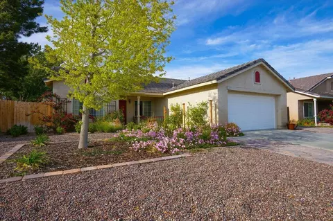 6307 Treehaven Ct, Lancaster, CA 93536 photo 1