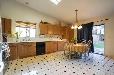 6307 Treehaven Ct, Lancaster, CA 93536 photo 21