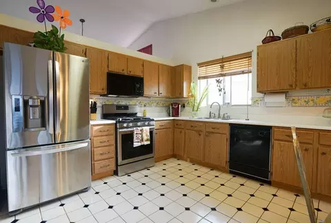 6307 Treehaven Ct, Lancaster, CA 93536 photo 23
