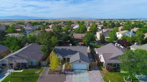 6307 Treehaven Ct, Lancaster, CA 93536 photo 3