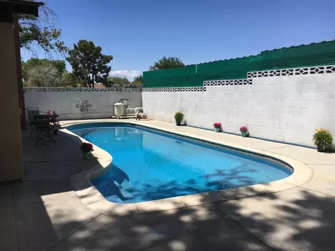 44260 N Tabler St, Lancaster, CA 93535 photo 2