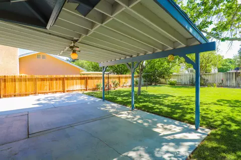 45858 York Pl, Lancaster, CA 93534 photo 34