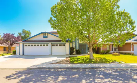 45858 York Pl, Lancaster, CA 93534 photo 1
