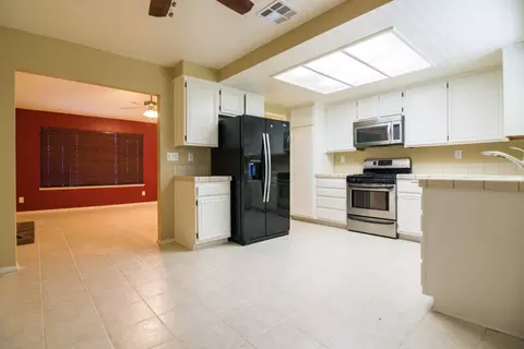 43215 Echard Ave, Lancaster, CA 93536 photo 12