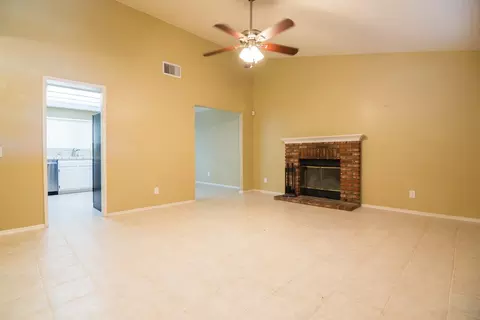 43215 Echard Ave, Lancaster, CA 93536 photo 6