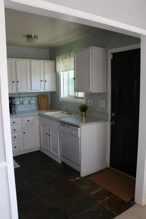 344 Landsford St, Lancaster, CA 93535 photo 13
