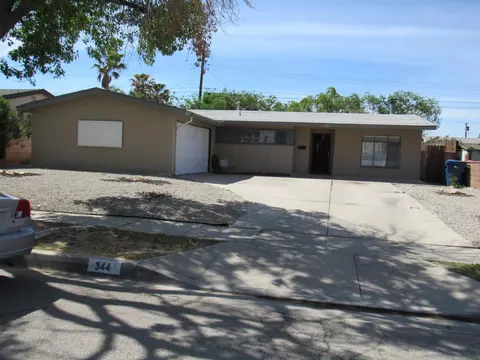 344 Landsford St, Lancaster, CA 93535 photo 2