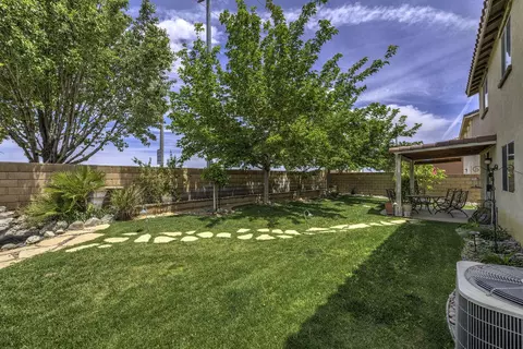 2829 Emerald Ln, Lancaster, CA 93535 photo 26