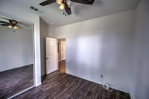 2829 Emerald Ln, Lancaster, CA 93535 photo 8