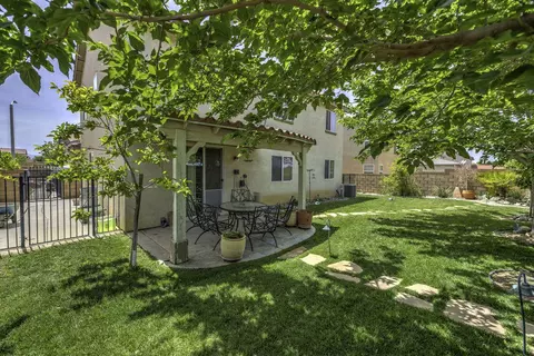 2829 Emerald Ln, Lancaster, CA 93535 photo 25