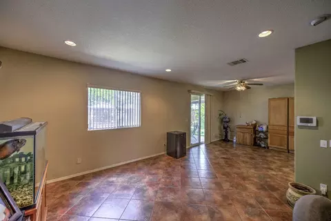 2829 Emerald Ln, Lancaster, CA 93535 photo 10