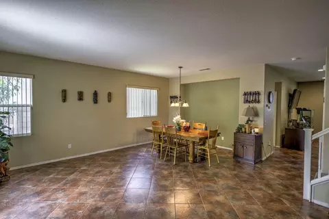 2829 Emerald Ln, Lancaster, CA 93535 photo 5