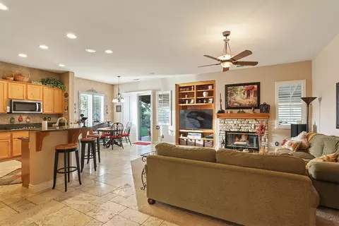 41702 Firenze St, Lancaster, CA 93536 photo 11