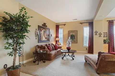 41702 Firenze St, Lancaster, CA 93536 photo 6