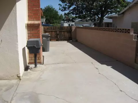 766 Calmae Dr, Lancaster, CA 93535 photo 7
