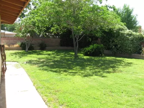 766 Calmae Dr, Lancaster, CA 93535 photo 8