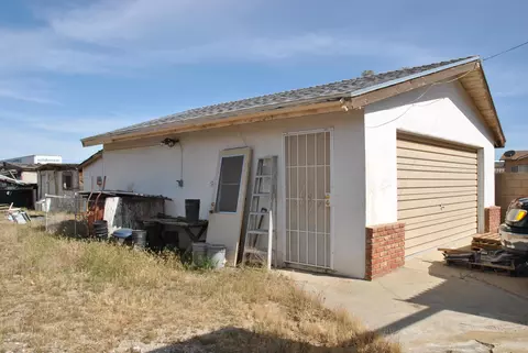 42504 E 8th St, Lancaster, CA 93535 photo 8
