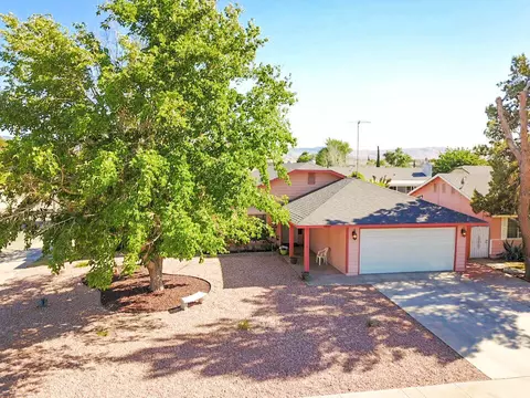 4860 E Ave R-2, Palmdale, CA 93552 photo 3