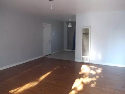 44345 Benald St, Lancaster, CA 93535 photo 3