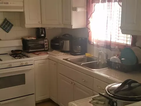 221 W Kettering St, Lancaster, CA 93534 photo 7