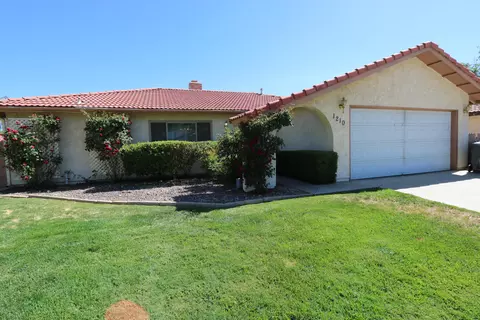 1210 Franklin Ave, Lancaster, CA 93535 photo 1