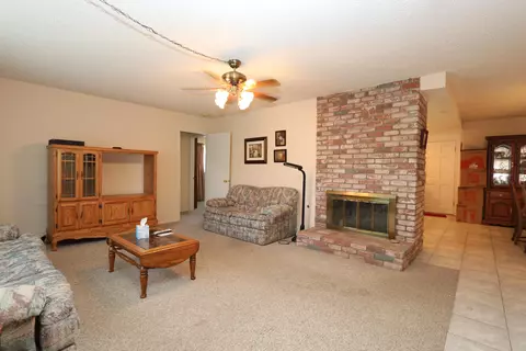 1210 Franklin Ave, Lancaster, CA 93535 photo 5
