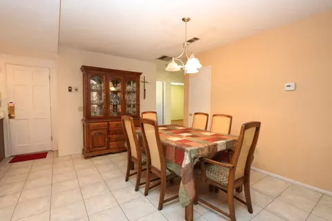 1210 Franklin Ave, Lancaster, CA 93535 photo 8