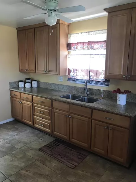 1309 W Ivesbrook St, Lancaster, CA 93534 photo 5