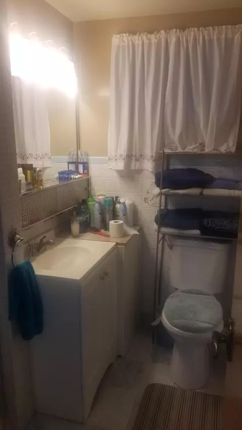 458 Lingard St E, Lancaster, CA 93535 photo 8