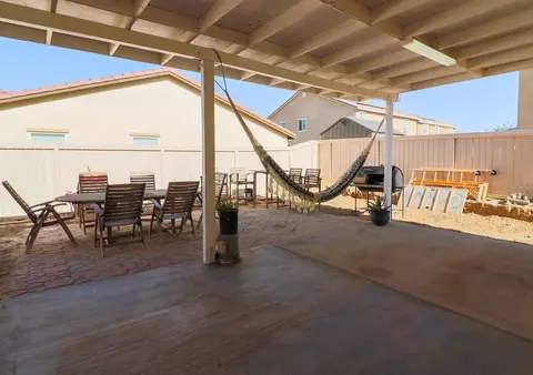43256 Carol Dr, Lancaster, CA 93535 photo 17