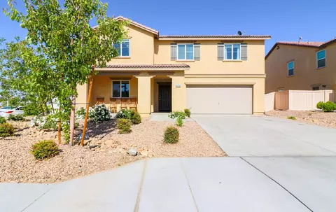 43256 Carol Dr, Lancaster, CA 93535 photo 1