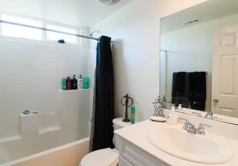 43256 Carol Dr, Lancaster, CA 93535 photo 8
