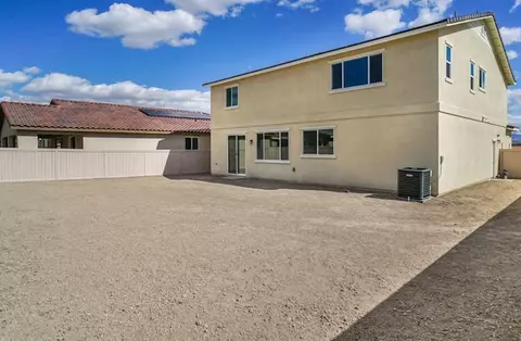 4315 W Ivyton St, Lancaster, CA 93536 photo 2