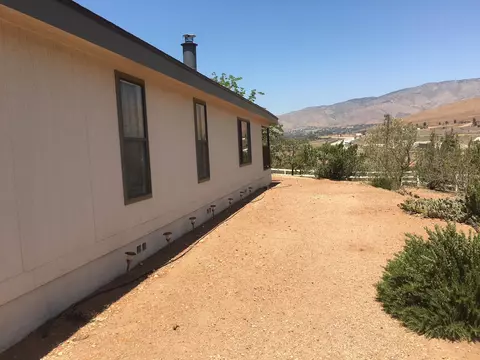 33929 53rd St, Acton, CA 93510 photo 3