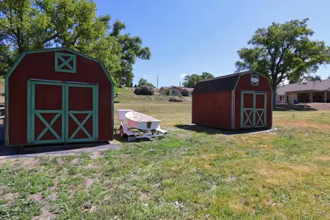 23081 Lakeview Dr, Tehachapi, CA 93561 photo 35