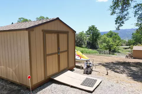 27200 Bear Valley Rd, Tehachapi, CA 93561 photo 22