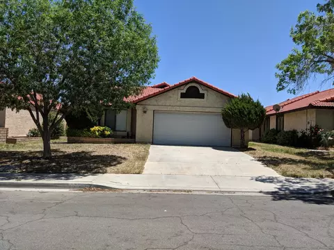 37024 33rd St E, Palmdale, CA 93550 photo 1