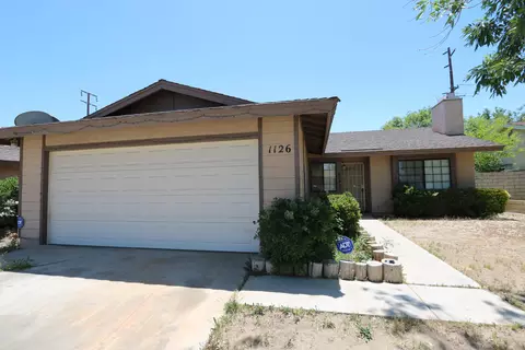 1126 Lightcap St, Lancaster, CA 93535 photo 1