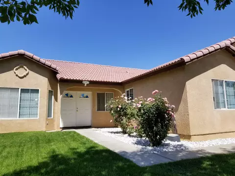 43619 16th St, Lancaster, CA 93535 photo 2