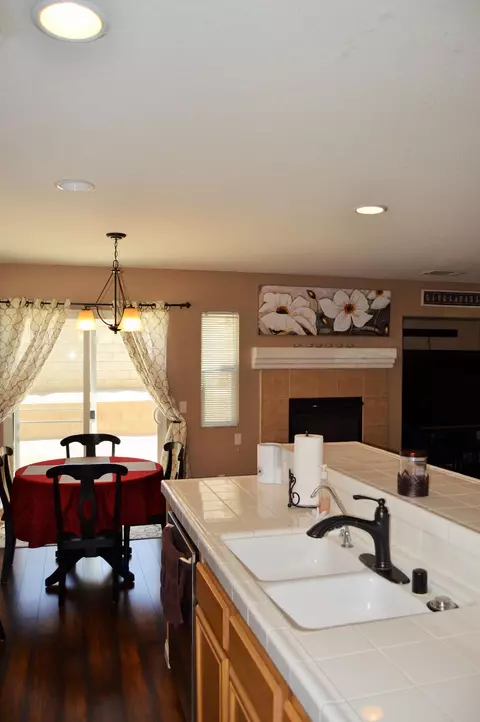 45448 Stadium Ln, Lancaster, CA 93535 photo 8