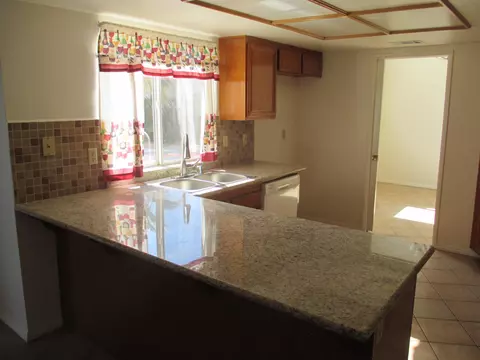 44666 Timothy Ct, Lancaster, CA 93535 photo 4