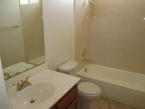 44666 Timothy Ct, Lancaster, CA 93535 photo 16